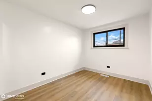 10154 S Emerald Ave, Chicago, IL 60628 - Photo 20