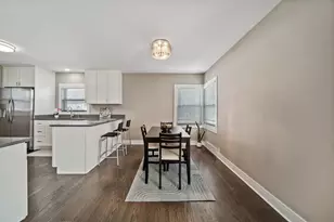 1S336 Buttercup Ln, Villa Park, IL 60181 - Photo 6