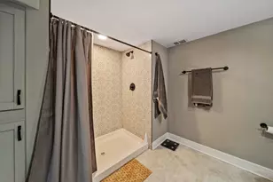 1S336 Buttercup Ln, Villa Park, IL 60181 - Photo 18