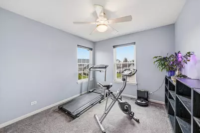 334 S Clearview Circle, Round Lake, IL 60073 - Photo 18