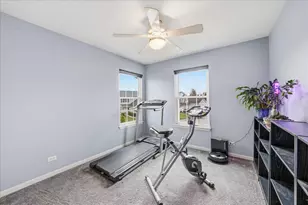 334 S Clearview Circle, Round Lake, IL 60073 - Photo 18