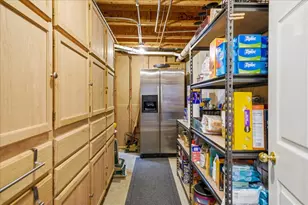 334 S Clearview Circle, Round Lake, IL 60073 - Photo 24