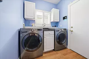 334 S Clearview Circle, Round Lake, IL 60073 - Photo 12