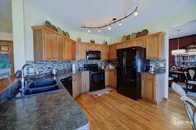 220 Carroll Way, Bartlett, IL 60103 - Photo 12