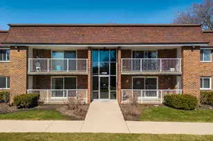 1108 Mercury Dr, Schaumburg, IL 60193 - Photo 1