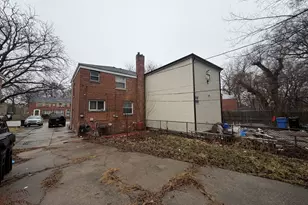 2512 E 95th Pl, Chicago, IL 60617 - Photo 4