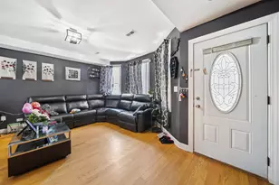 3355 N Hamlin Ave, Chicago, IL 60618 - Photo 16