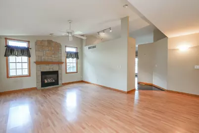 671 Diversatech Drive N, Manteno, IL 60950 - Photo 4