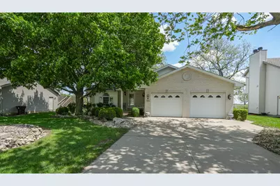 671 Diversatech Drive N, Manteno, IL 60950 - Photo 1