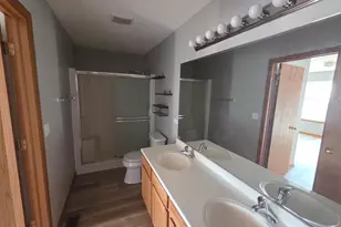 1633 W Chrysler Dr, Belvidere, IL 61008 - Photo 16