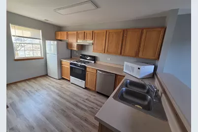 1633 W Chrysler Drive #1633, Belvidere, IL 61008 - Photo 6