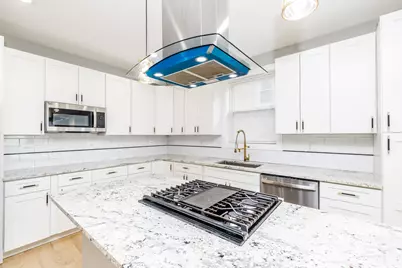 4448 Joliet Avenue, Lyons, IL 60534 - Photo 10