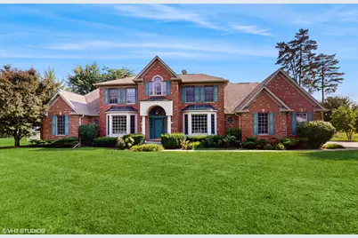 1527 Lexington Circle, Schaumburg, IL 60173 - Photo 1