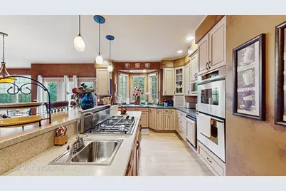 1527 Lexington Circle, Schaumburg, IL 60173 - Photo 22