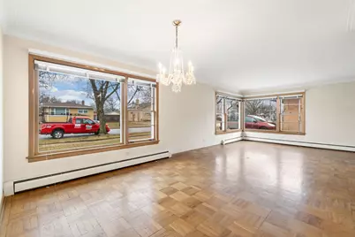 5132 W 105th Place, Oak Lawn, IL 60453 - Photo 8