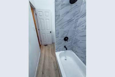 8714 S Commercial Avenue, Chicago, IL 60617 - Photo 10