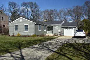 111 W Prairie Ave, Wheaton, IL 60187 - Photo 1