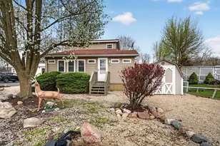 1 Largemouth Ln, Wilmington, IL 60481 - Photo 2