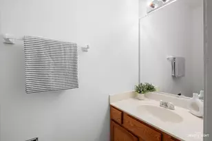 2398 Savoy Ct, Aurora, IL 60503 - Photo 8