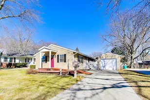 401 E Lincoln St, Sycamore, IL 60178 - Photo 4