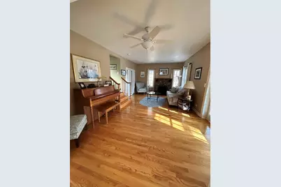 171 E Cayuga Avenue, Elmhurst, IL 60126 - Photo 2