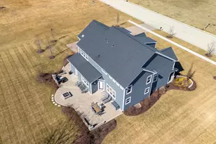 210 Whittemore Dr, Sycamore, IL 60178 - Photo 6