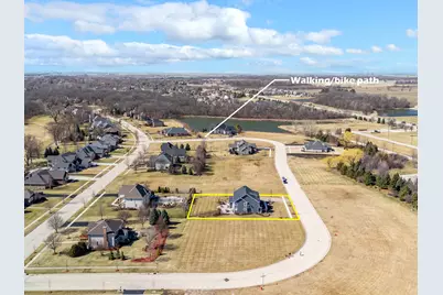 210 Whittemore Drive, Sycamore, IL 60178 - Photo 8