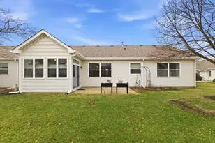1547 W Cadillac Circle, Romeoville, IL 60446 - Photo 20