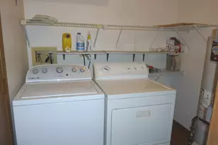 411 Drake Cir, Schaumburg, IL 60193 - Photo 16