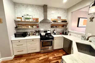 83 Keeneland Ct, Grayslake, IL 60030 - Photo 2