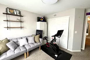 83 Keeneland Ct, Grayslake, IL 60030 - Photo 16