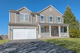 7207 Yorkshire St, Joliet, IL 60431 - Photo 2