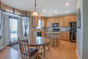 7207 Yorkshire St, Joliet, IL 60431 - Photo 6