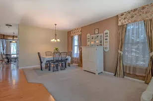 7207 Yorkshire St, Joliet, IL 60431 - Photo 4