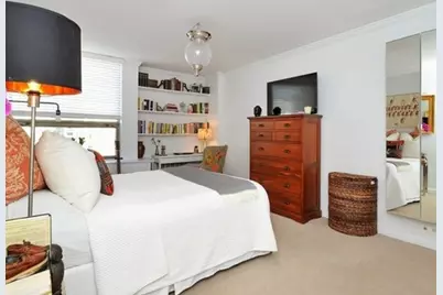 1255 N Sandburg Terrace #806, Chicago, IL 60610 - Photo 18