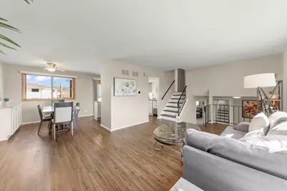 1551 Briarcliffe Boulevard, Wheaton, IL 60189 - Photo 6
