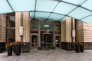 512 N McClurg Ct, Chicago, IL 60611 - Photo 2