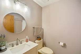 21 N Highview Cir, Hawthorn Woods, IL 60047 - Photo 24