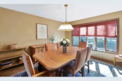 21 N Highview Circle, Hawthorn Woods, IL 60047 - Photo 14