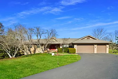 21 N Highview Circle, Hawthorn Woods, IL 60047 - Photo 1