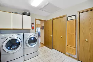 21 N Highview Cir, Hawthorn Woods, IL 60047 - Photo 16