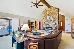 21 N Highview Cir, Hawthorn Woods, IL 60047 - Photo 6