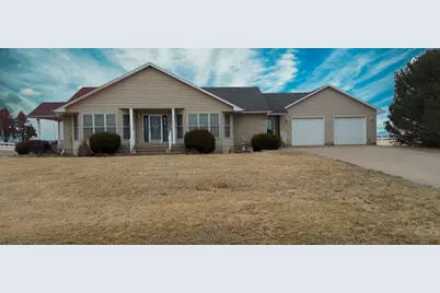 36 Illinois 17 Highway, New Windsor, IL 61465 - Photo 1