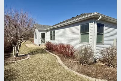 298 Sunset Boulevard, Oglesby, IL 61348 - Photo 6