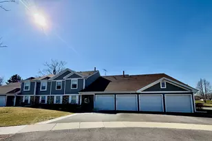 601 Eastview Ct, Schaumburg, IL 60194 - Photo 1