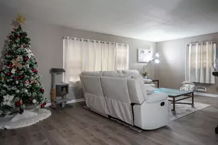 2550 26th St, Rock Island, IL 61201 - Photo 6