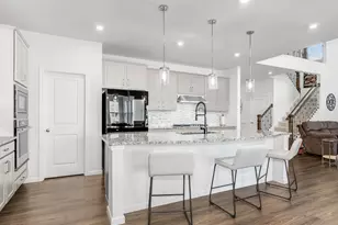 2552 Weatherbee Ln, Naperville, IL 60563 - Photo 10