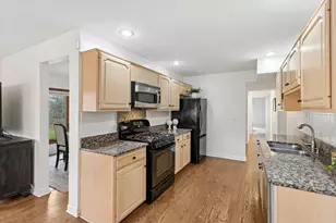 23W302 Cambridge Ct, Glen Ellyn, IL 60137 - Photo 18