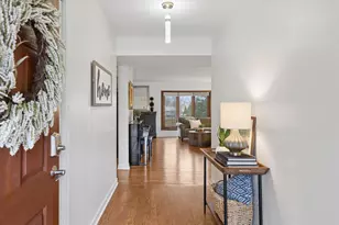 23W302 Cambridge Ct, Glen Ellyn, IL 60137 - Photo 6