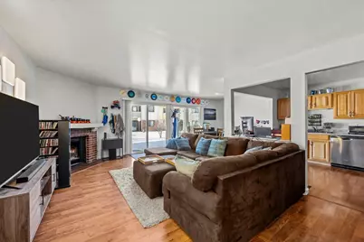 1052 Southbury Lane #B1, Wheeling, IL 60090 - Photo 2